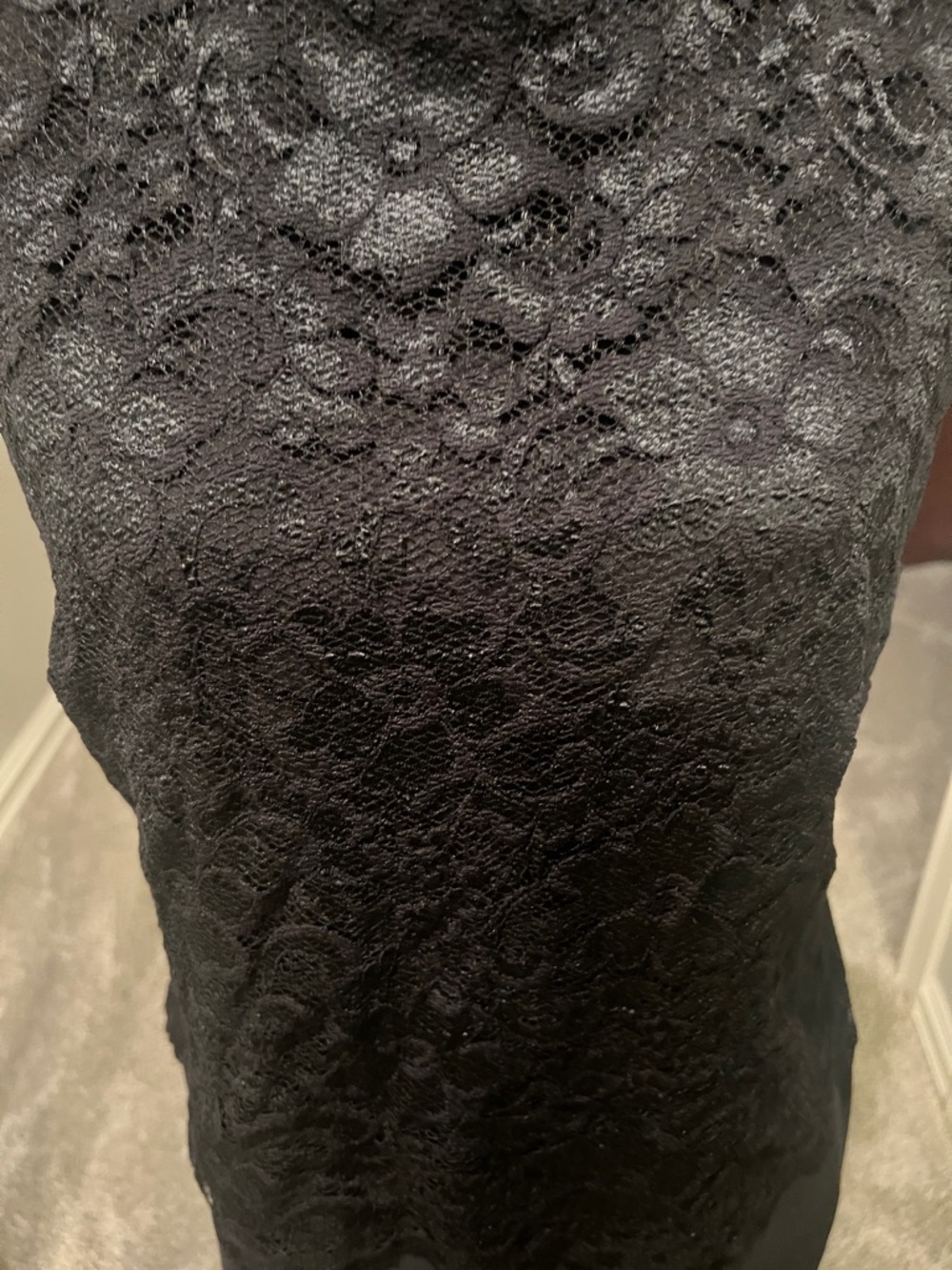 Elegant Black Lace Maxi Dress - Picture 4 of 11